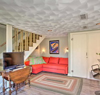 'The Quarters at Fairmount' Cottage with Pool - Accommodation Houston