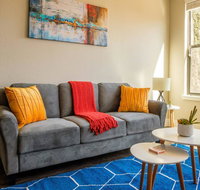 1 BR Apt Near Convention Center by Frontdesk - Accommodation Houston