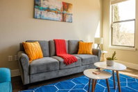 1 BR Apt Near Convention Center by Frontdesk Accommodation Houston