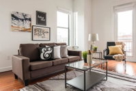 1 BR Uptown Apt close to shopping by Frontdesk Accommodation Houston
