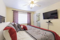 111 E. Huisache Accommodation Houston
