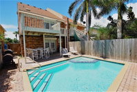 112 E. Cora Lee Townhouse Accommodation Houston