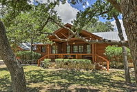 2 Canyon Lake Cabins - 3BR Total - on 2.7 Acres Accommodation Houston