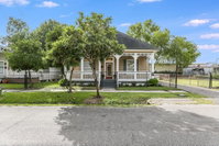 2 miles to Downtown EaDo House Jr Accommodation Houston