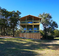 A Treehouse Retreat- Luna Vista - Accommodation Houston