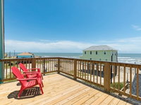Across The Pass - Looking Directly at the Beach  Waves Accommodation Houston
