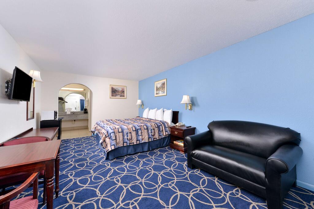 Americas Best Value Inn And Suites Houston/Northwest Brookhollow - thumb 0