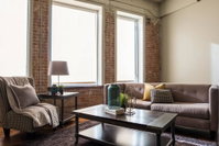 Apts in Downtown walk to Convention Ctr by Frontdesk Accommodation Houston