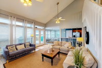 At The Beach Accommodation Houston