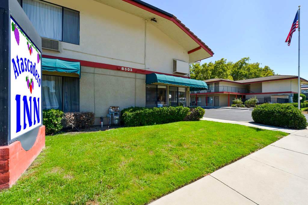 Atascadero Inn - thumb 3