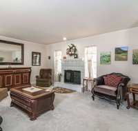 Backs to Lago Vista Golf Course - Accommodation Houston