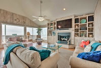 Beautiful Beachfront Galveston Home with Deck Accommodation Houston
