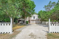Beautiful House with POOL Private yard BBQ  Fire pit 4 min from Fiesta Texas Accommodation Houston