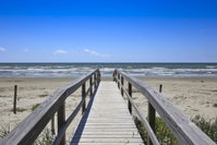 Betsy's Beachfront Home Accommodation Houston