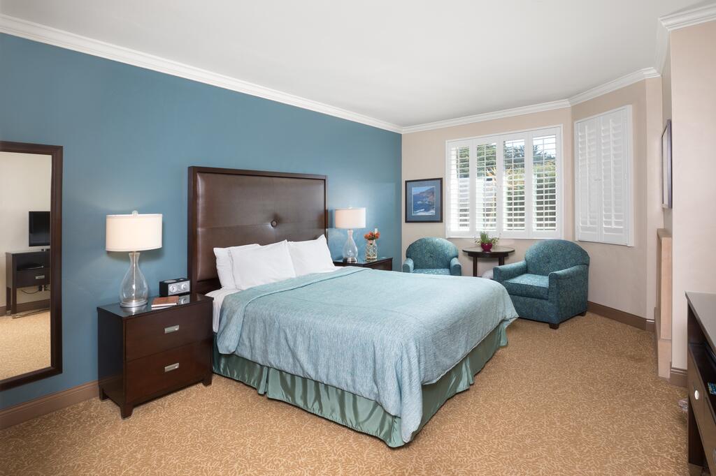 Blue Dolphin Inn - thumb 1