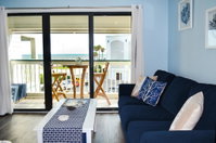 Book now - Beach Open 208- Red White and Beach Accommodation Houston