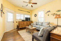 Castaway Cottage Accommodation Houston