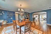Central Houston Home with Patio - Ideal for Families Accommodation Houston