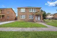 Central Luxury In Historic Area - All KING Beds - Gated Parking - 4KTVs Accommodation Houston