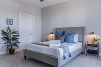 Central Suite  Pool  Gym Accommodation Houston