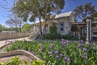Charming New Braunfels Home with Spacious Deck Accommodation Houston
