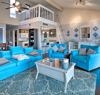 Charming Point Venture Townhome w/ Lake View - Accommodation Houston