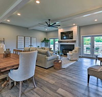 College Station Home - Walk to Texas A and M - Accommodation Houston