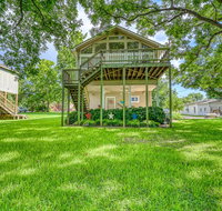 Cozy Retreat on Lake LBJ - 2 Bed 2 Bath Vacation home in Burnet - Accommodation Houston