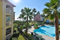 Dawn 722 - Poolside Paradise condo Accommodation Houston