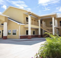 Days Inn  Suites by Wyndham Gonzales - Accommodation Houston