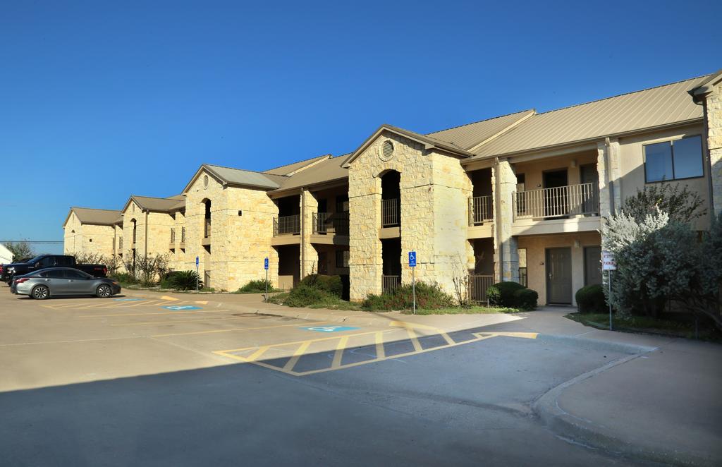 Days Inn & Suites By Wyndham Llano - thumb 3