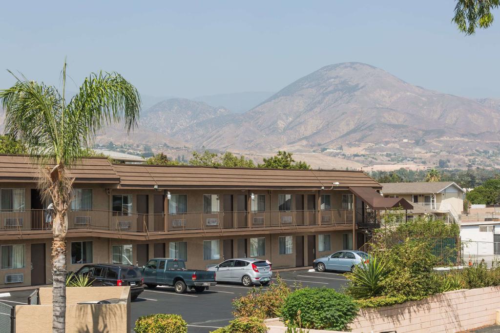 Days Inn By Wyndham In San Bernardino - thumb 1