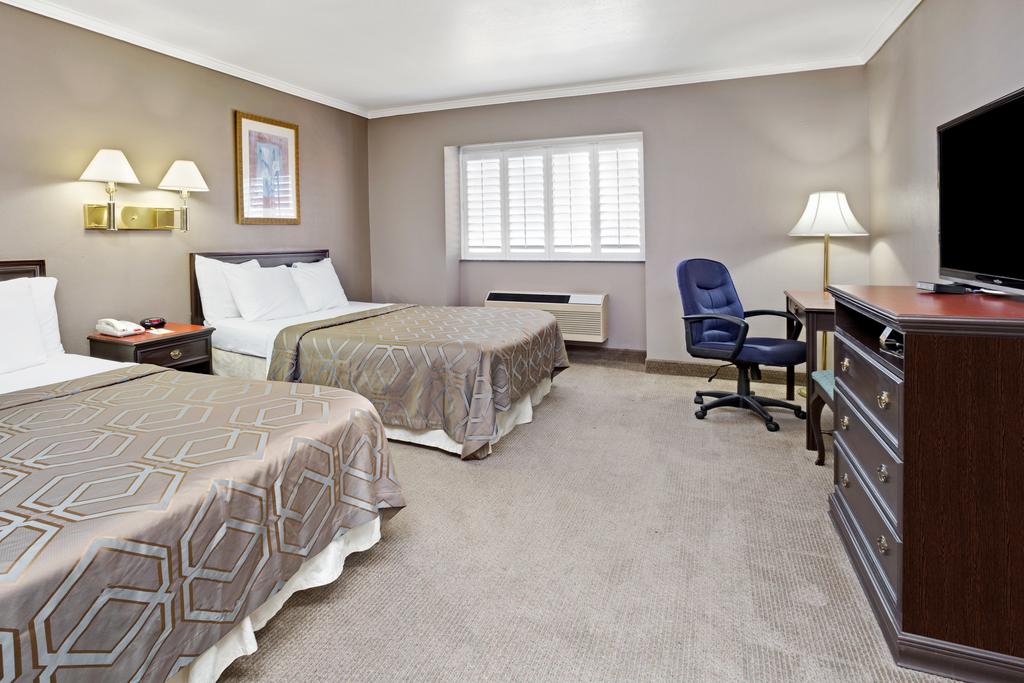 Days Inn By Wyndham West Covina - thumb 1