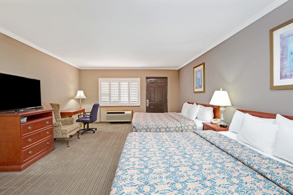 Days Inn By Wyndham West Covina - thumb 2
