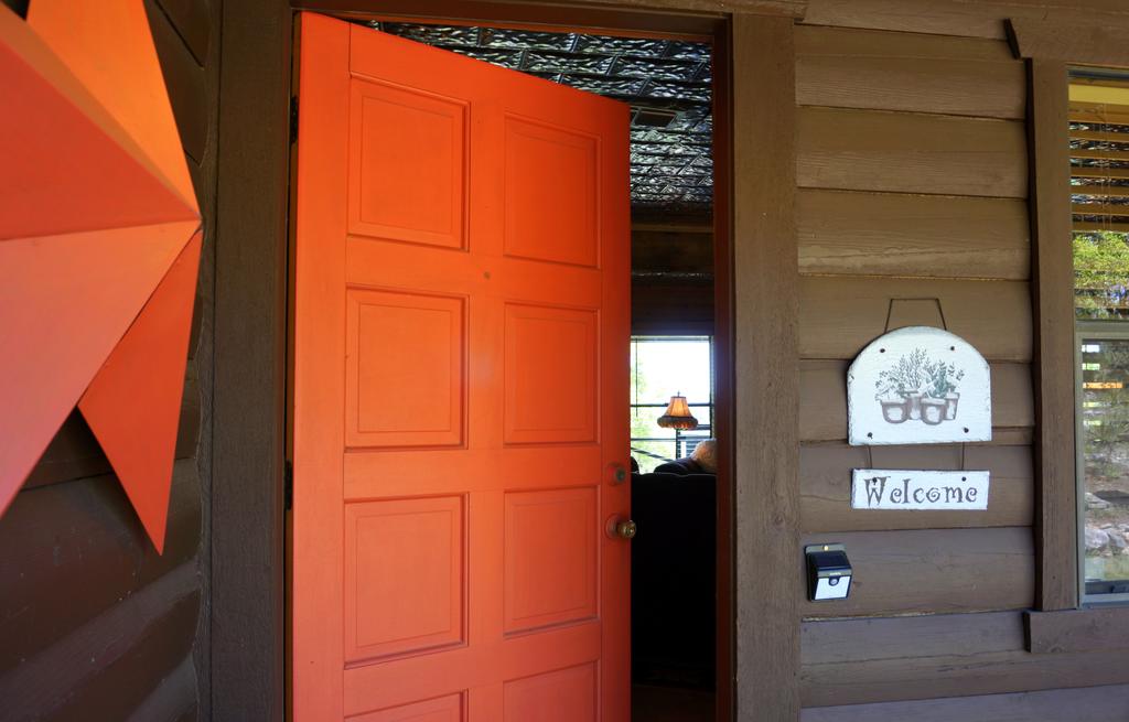 Deja View Cabin - thumb 3