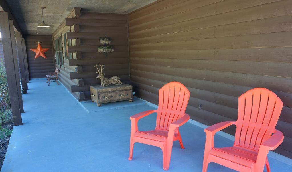 Deja View Cabin - thumb 2