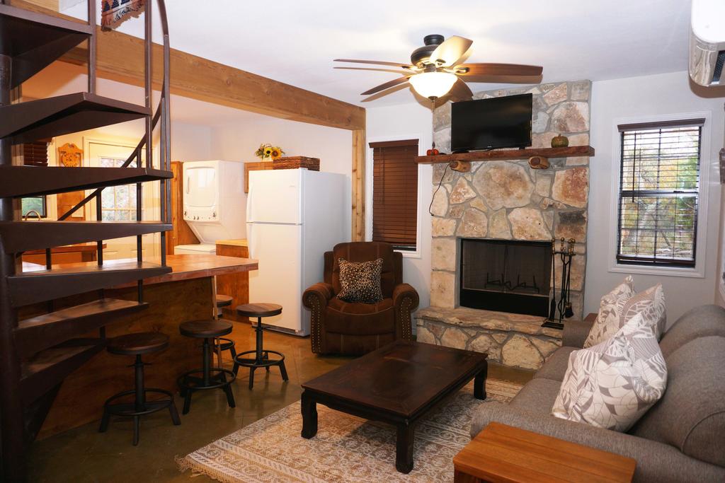 DoDo's Cabin - thumb 2