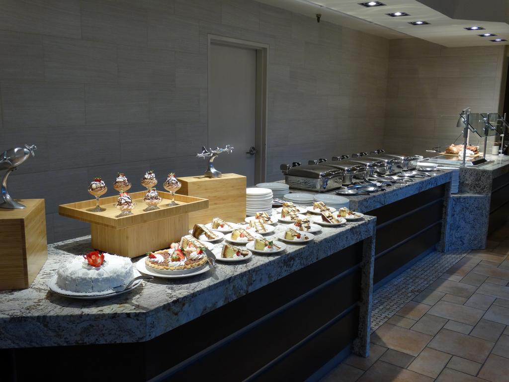 DoubleTree By Hilton Hotel Houston Hobby Airport - thumb 1