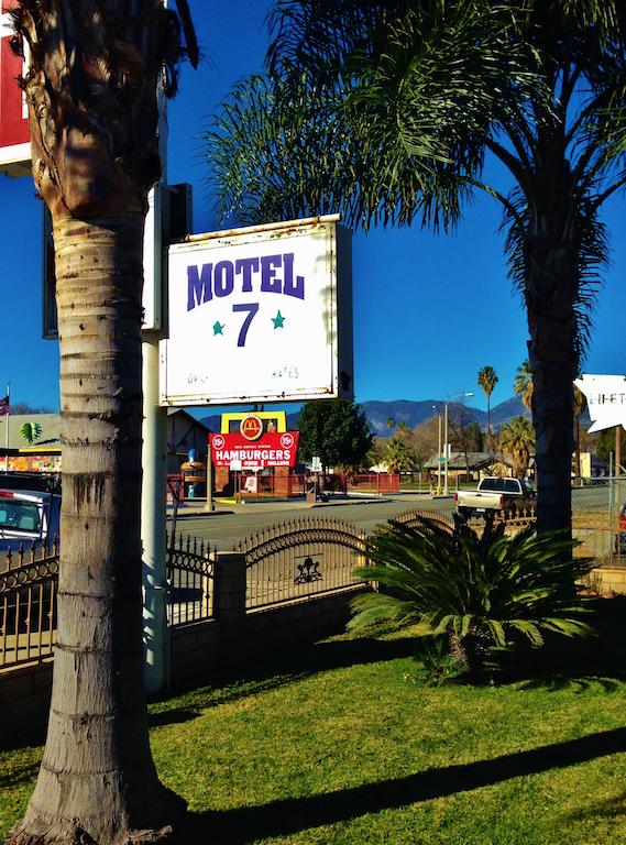 Downtown Motel 7 - thumb 3