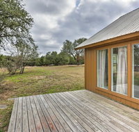 Dripping Springs Home with Deck Near Wedding Venue - Accommodation Houston