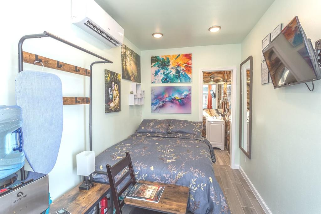 East Downtown Micro-luxe Container Living Pod #9 - thumb 1