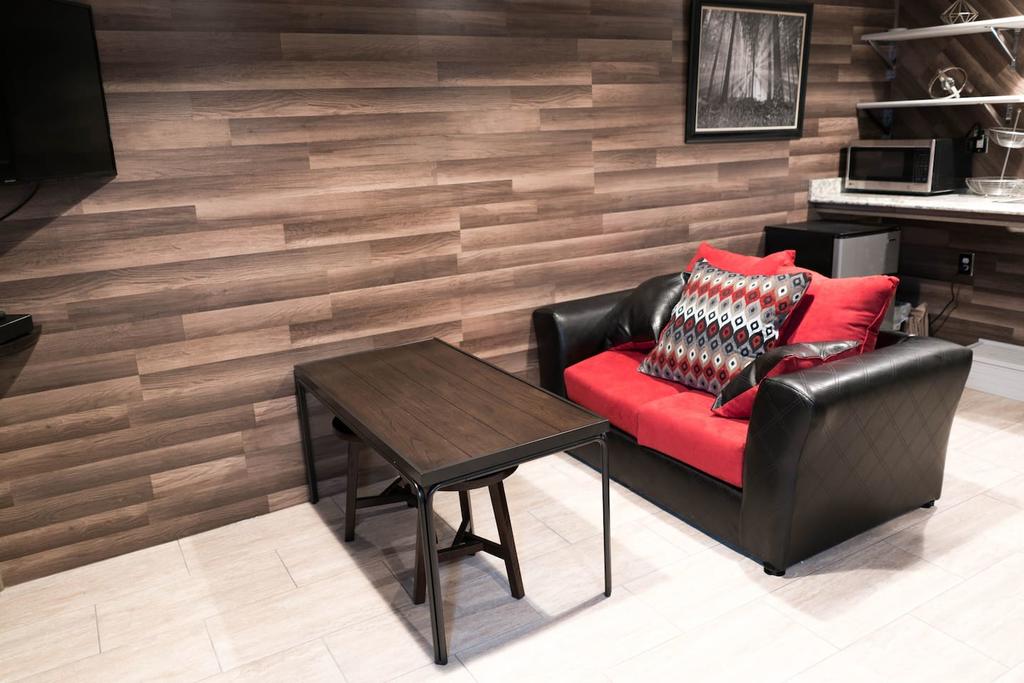 East Downtown Modern Cabin - thumb 0