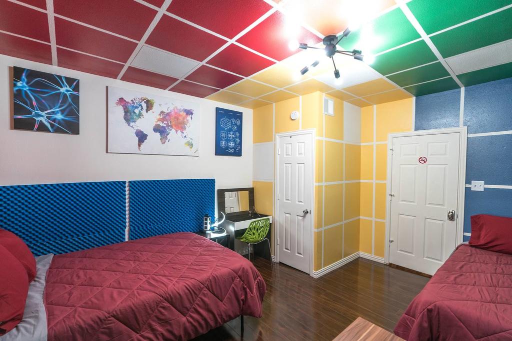 East Downtown Rubiks Studio - thumb 1