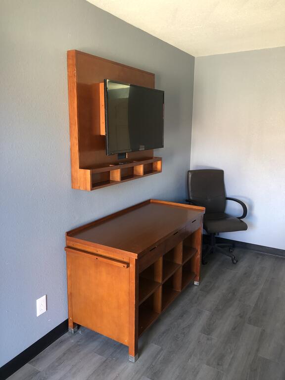 EVERKLEEN Motel - thumb 1