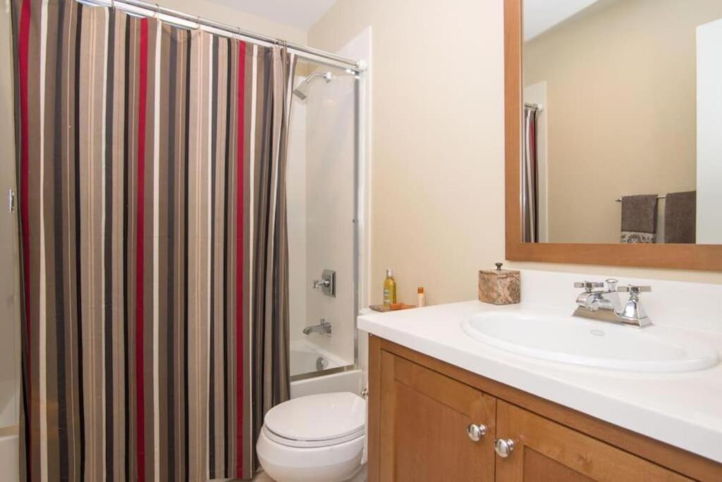 FURNISHED PRIVATE ROOM - NEAR PUBLIC TRANSIt - thumb 3