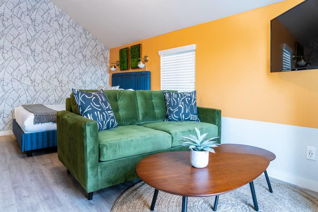 Gorgeous Modern 2BD Beach Bungalow! - thumb 0