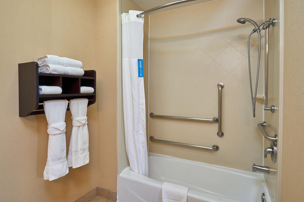 Hampton Inn & Suites Austin South Buda - thumb 2