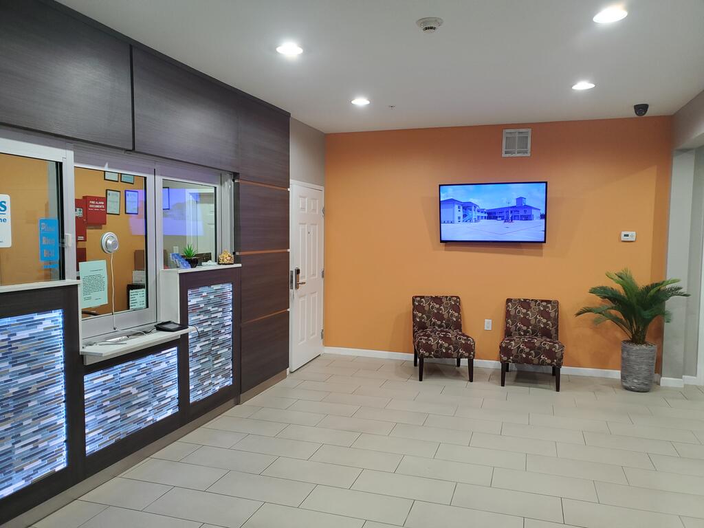 Haven Inn & Suites Willowbrook - thumb 1