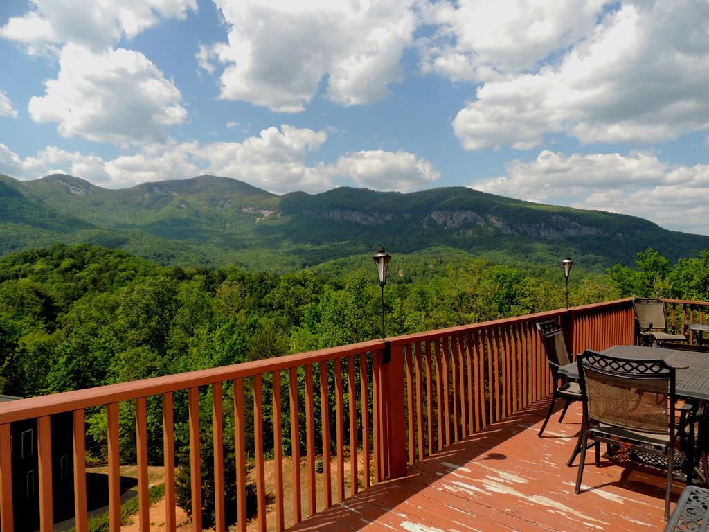 Hickory Nut Lodge Home - thumb 2