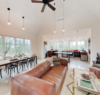 Hill Country Home - Accommodation Houston